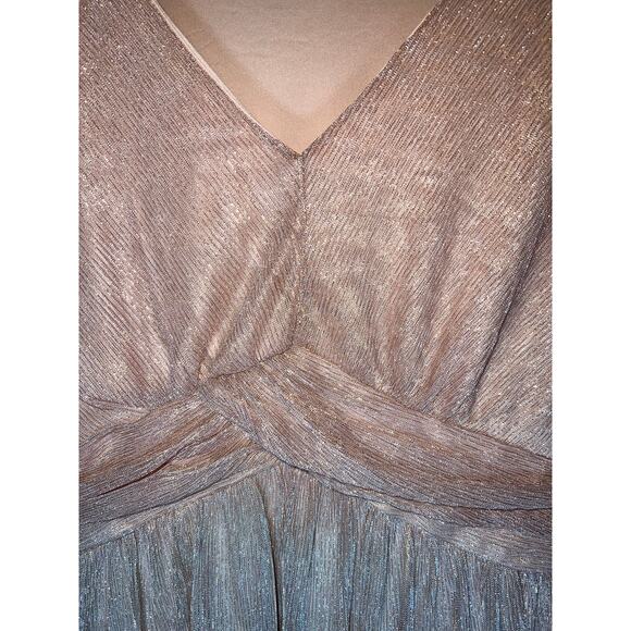 Maurices Top Blouse Womens X-Large Babydoll Pink Blush Rose Gold Metallic Twist - Picture 2 of 7